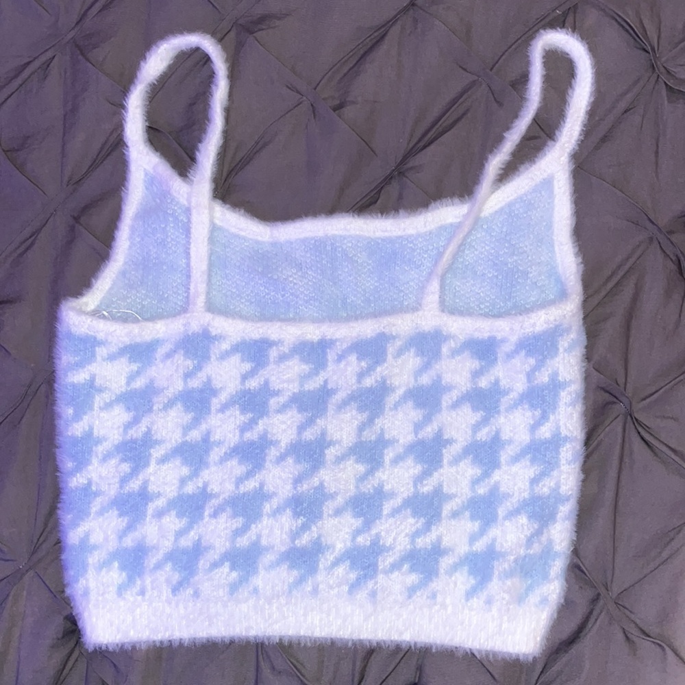Kendall & Kylie Tank Top, Size Medium - Picture 2 of 3